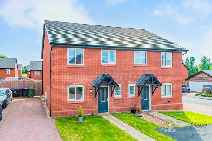 3 Bedroom Semi-Detached House For Sale In Sandhurst Way, Nesscliffe, Shrewsbury, SY4