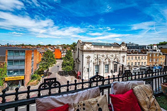 4 Bedroom Flat For Sale In Victoria Mansions, Highbury, London, N7