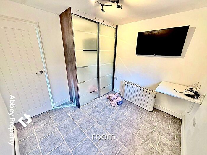 2 Bedroom Flat To Rent In Durbar Road, Luton, LU4