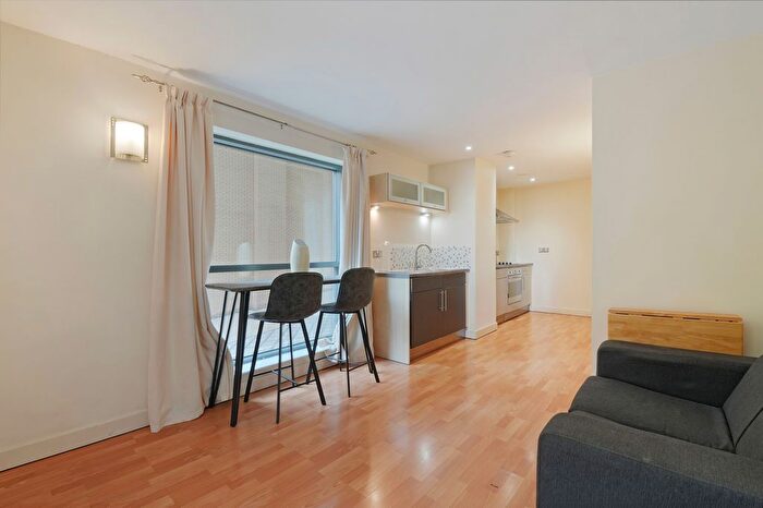 1 Bedroom Flat To Rent In West One, Fitzwilliam Street, Sheffield, S1