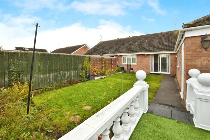 2 Bedroom Semi-Detached Bungalow For Sale In Normanton Rise, Hull, HU4