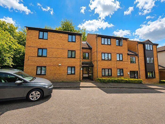 1 Bedroom Flat For Sale In Wooburn Moor - Ground Floor, HP10