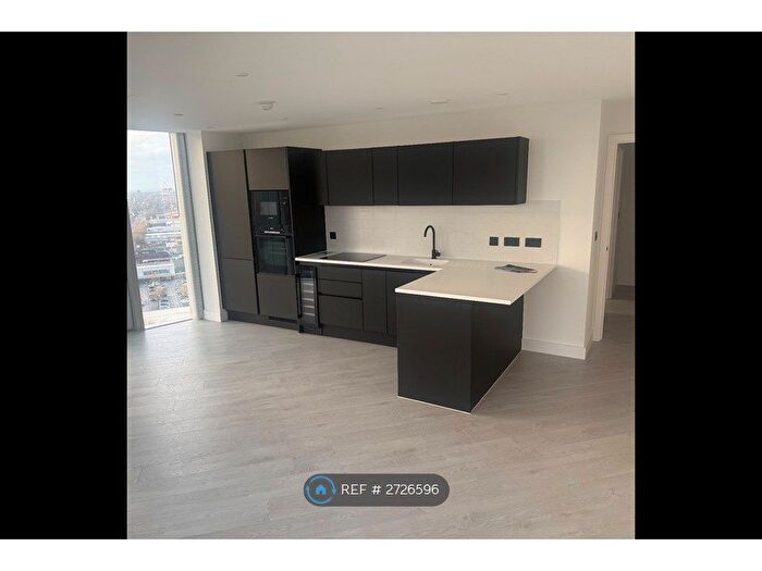 2 Bedroom Flat To Rent In Corner, Manchester, M3