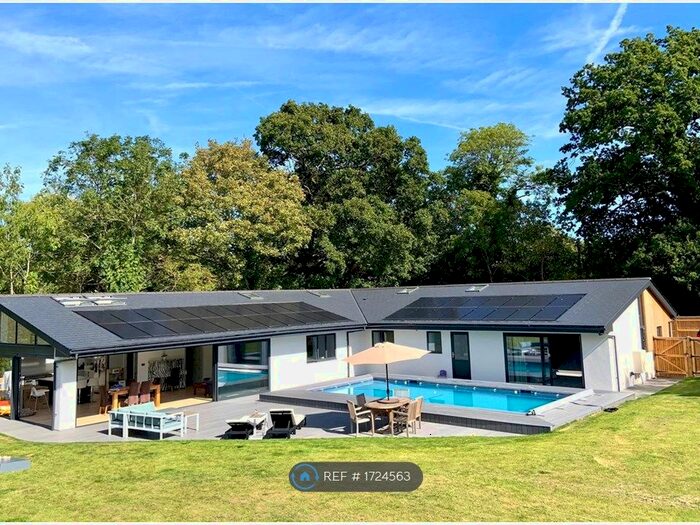 5 Bedroom Detached House To Rent In Westridge, Highclere, RG20