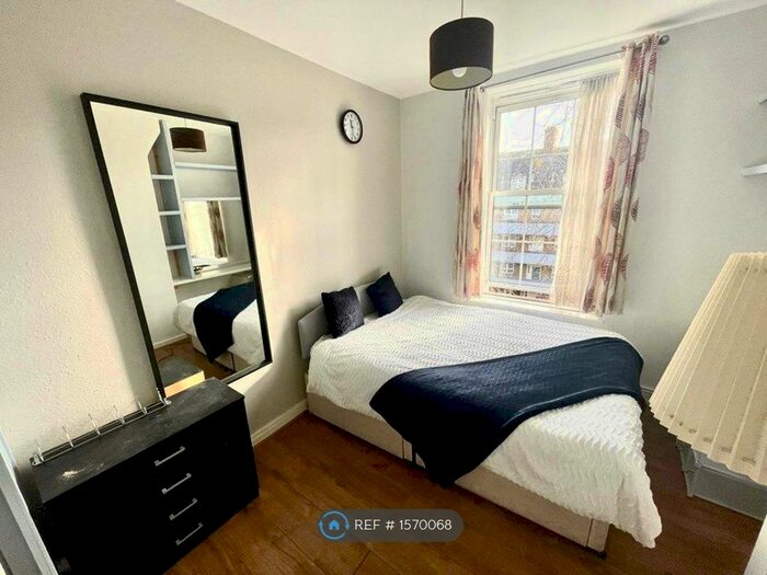 3 Bedroom Flat To Rent In Welby House, London, N19