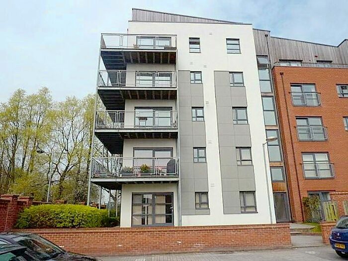 2 Bedroom Flat To Rent In Montmano Drive, West Didsbury, Didsbury, Manchester, M20
