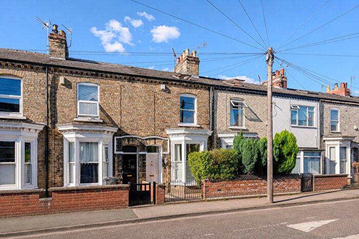 3 Bedroom Town House For Sale In Fountayne Street, Off Wigginton Road, York, YO31