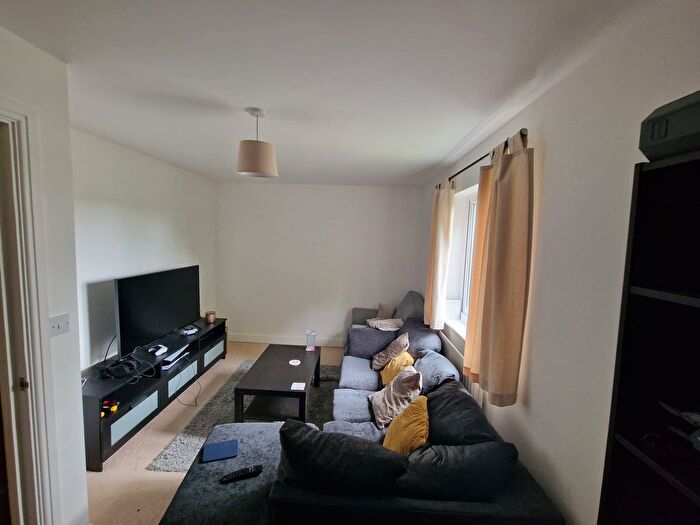 2 Bedroom Flat To Rent In Milton Road, Clapham, MK41