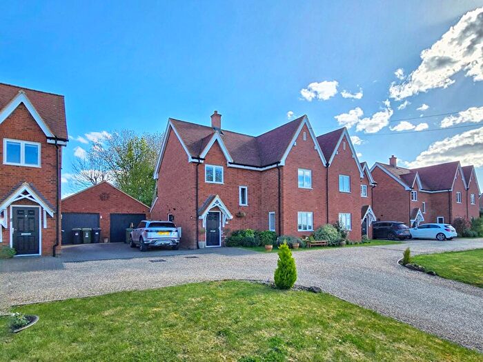 4 Bedroom Semi-Detached House For Sale In Sandhill Close, Millbrook, Bedfordshire, MK45