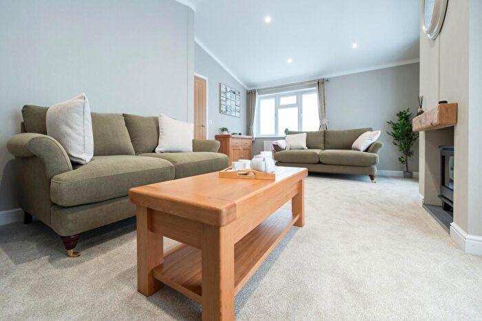 2 Bedroom Park Home For Sale In Two Bed Omar Breckland, Lakeside Residential Park, Cliff Lane, Grantham, Lincolnshire, NG32