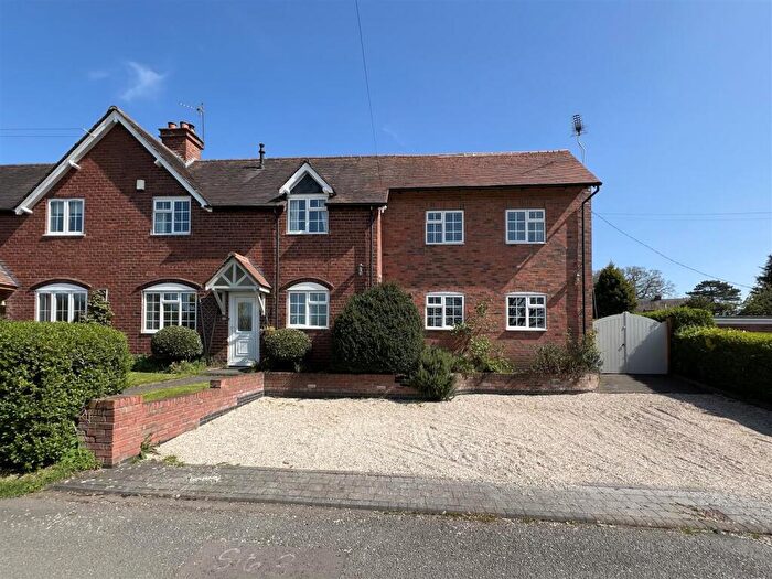 6 Bedroom Semi Detached House For Sale In Pool Furlong, Clent, Stourbridge, DY9