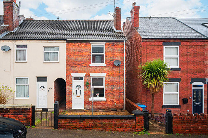 3 Bedroom Terraced House For Sale In Queen Street, Brimington, Chesterfield, S43