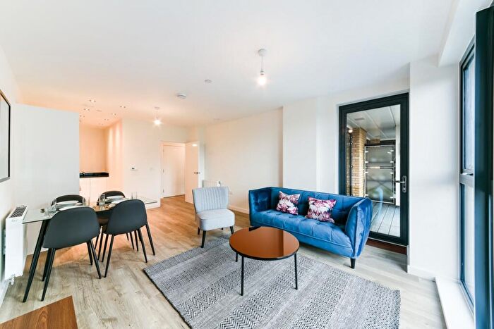 1 Bedroom Flat To Rent In Viscount House, Regency Heights, Lakeside Drive, London, NW10