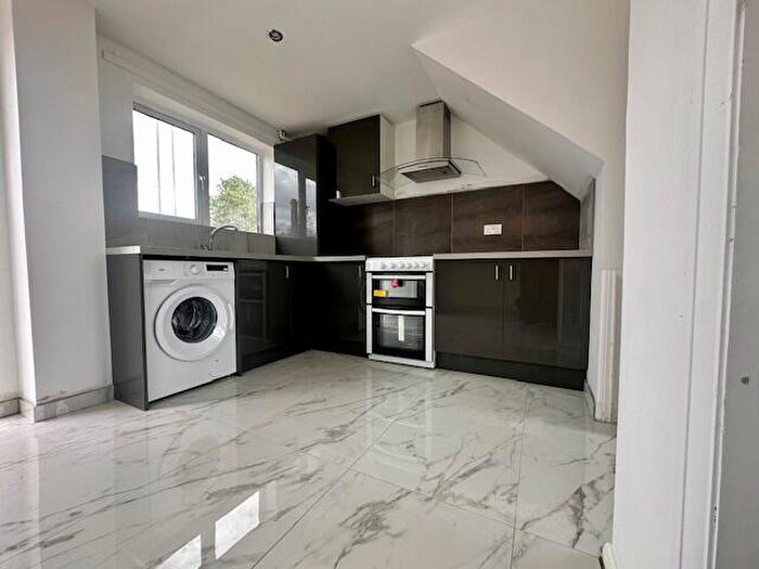 3 Bedroom House To Rent In Shakespeare Road, Wellingborough, NN8