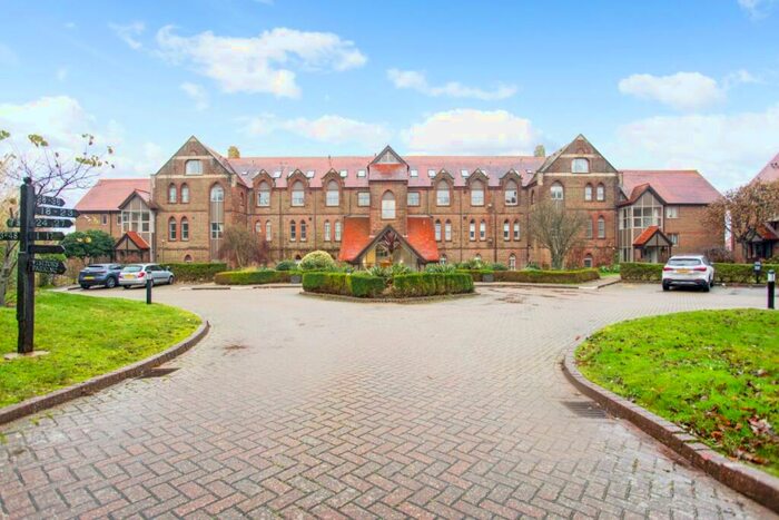 2 Bedroom Flat To Rent In Falmer Road Brighton, BN2