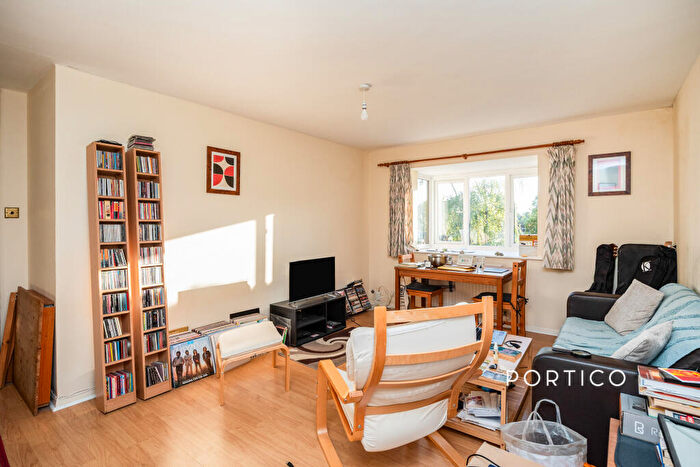 1 Bedroom Flat To Rent In Grange Road, Leyton, E10