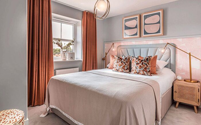 1 Bedroom Flat For Sale In Chapelfield Way, Allington, ME16