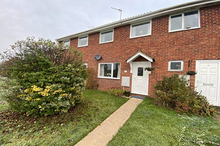 3 Bedroom Terraced House To Rent In Burleigh Piece, Linden Village, Buckingham, MK18