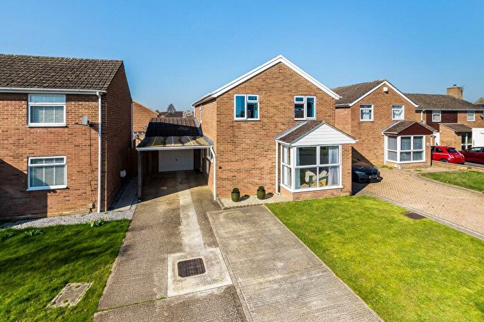 4 Bedroom Detached House For Sale In Hedgemead Avenue, Abingdon, OX14