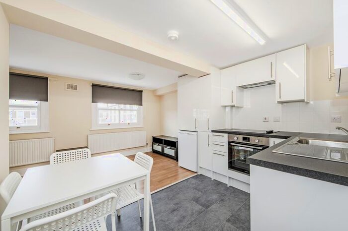 2 Bedroom Flat To Rent In Roman Road, London, E3