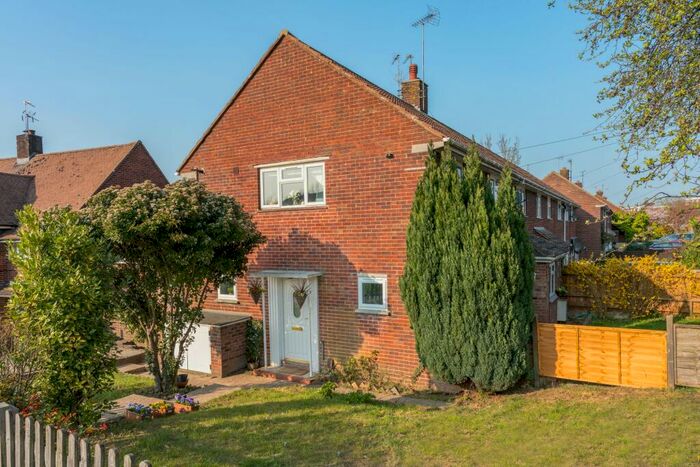 2 Bedroom Maisonette To Rent In Garbett Road, Winchester, SO23