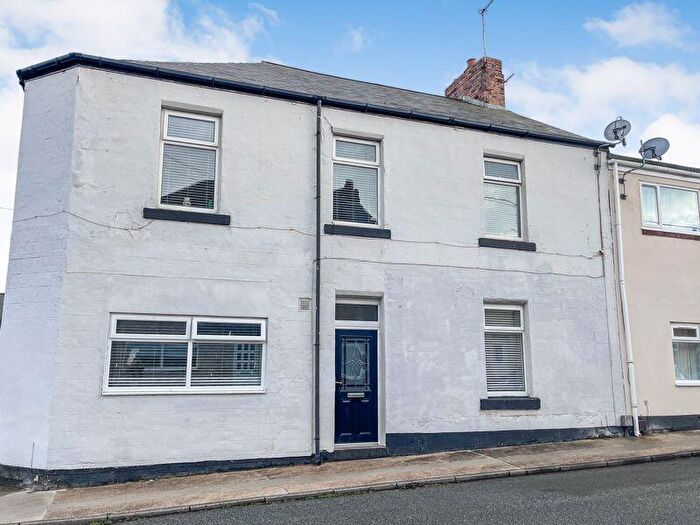 4 Bedroom End Of Terrace House For Sale In Castlereagh Street, Sunderland, SR3