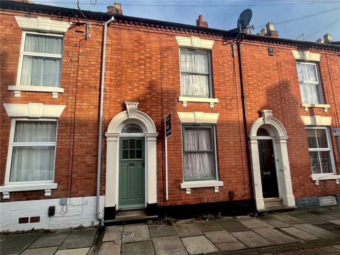 2 Bedroom Terraced House To Rent In Alexandra Road, Northampton, Northamptonshire, NN1