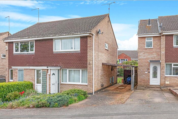 2 Bedroom House For Sale In Washington Court, Thrapston, Kettering, NN14