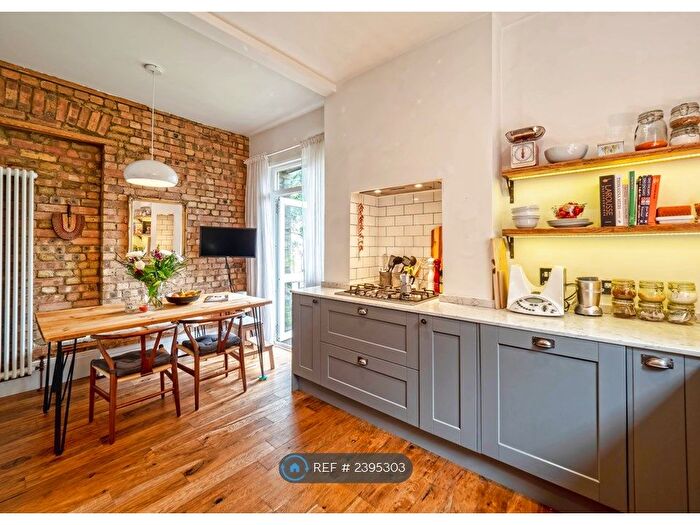 3 Bedroom Flat To Rent In Wolverton Mansions, London, W5