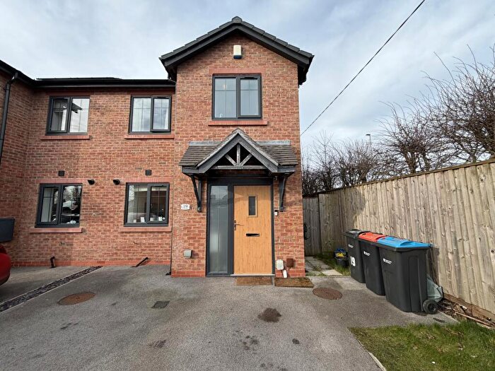 3 Bedroom Semi Detached House For Sale In Lock View, Northwich, CW9