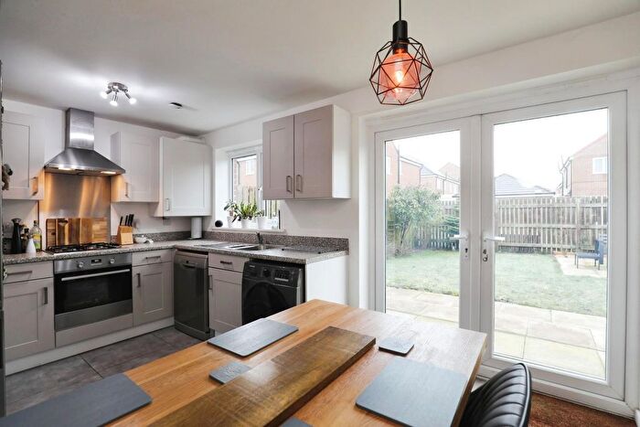 3 Bedroom End Of Terrace House For Sale In Grainger Drive, Pocklington, York, YO42