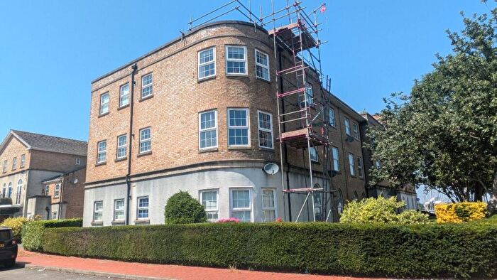 1 Bedroom Apartment For Sale In Richmond House, Llwyn Passat, Penarth, CF64