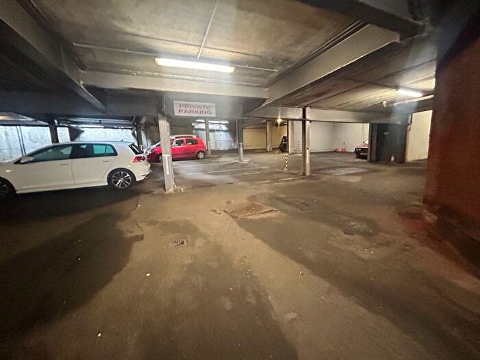 Garage / Parking To Rent In Kings Stable Lane, Grassmarket, Edinburgh, EH1