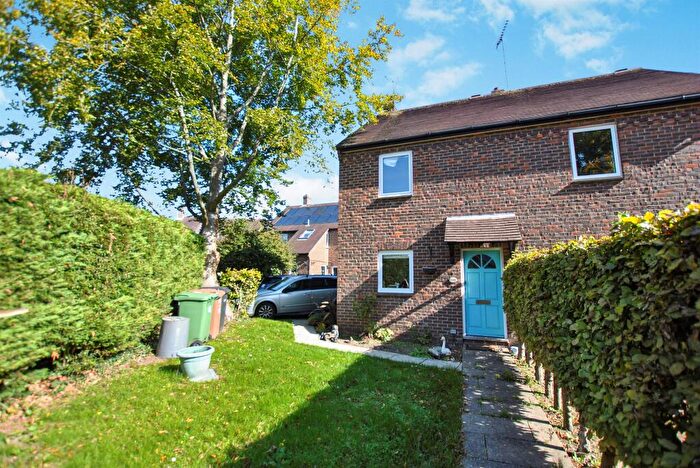 2 Bedroom End Of Terrace House For Sale In Folly Green, Woodcote, Reading, RG8