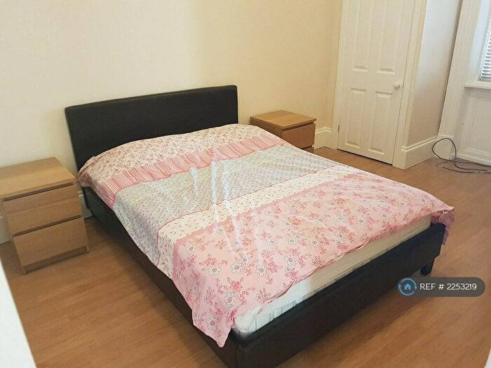 1 Bedroom Flat To Rent In Bennett Road, Leeds, LS6