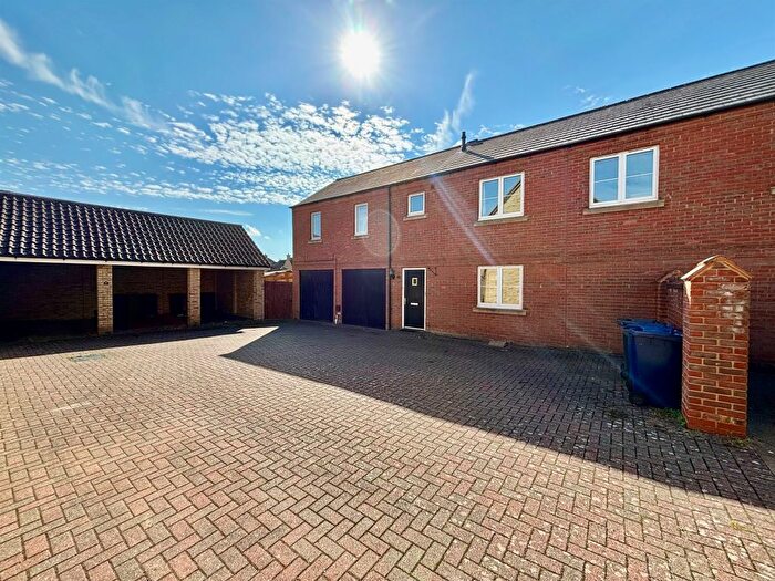 3 Bedroom End Of Terrace House For Sale In Merle Way, Lower Cambourne, Cambridge, CB23