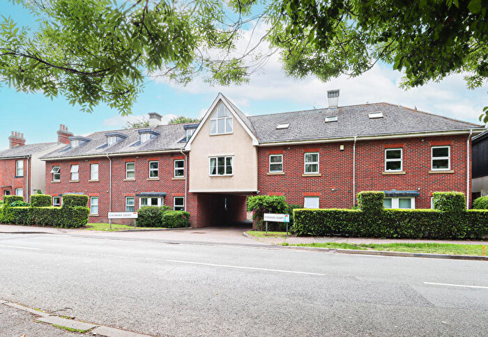 2 Bedroom Flat For Sale In Hemel Hempstead Road, Redbourn, St Albans, AL3