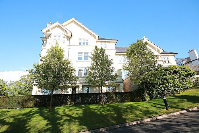 3 Bedroom Flat To Rent In St. Hilarys Park, Alderley Edge, SK9