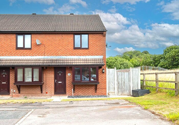 2 Bedroom End Of Terrace House For Sale In Hawthorne Street, Chesterfield, S40