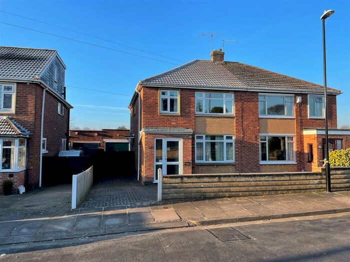 3 Bedroom SemiDetached House For Sale In Ripon Close, Allesley