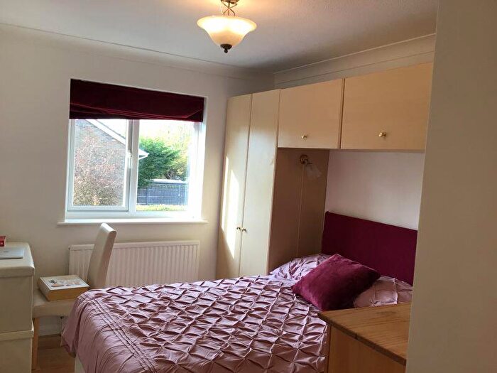 1 Bedroom Flat For Sale In Hazlemere Road, Penn, HP10