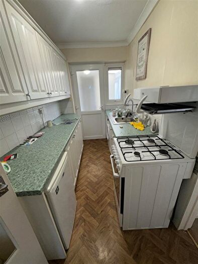 3 Bedroom Terraced House To Rent In Park View Road, Bilston, WV14