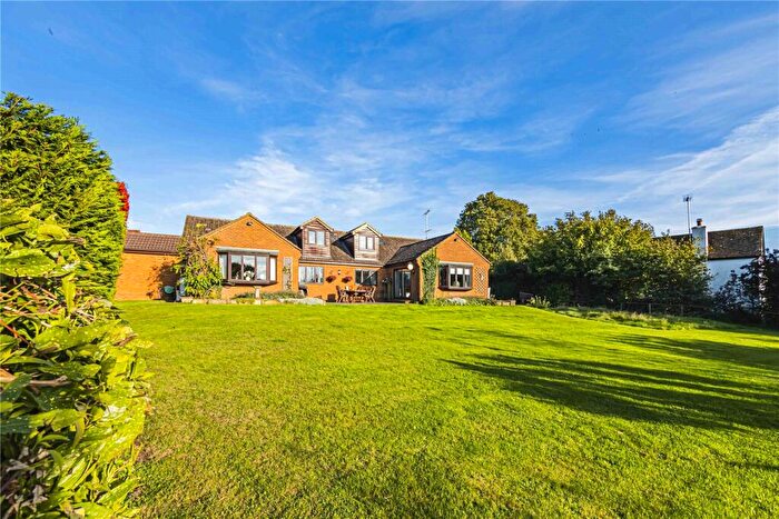 6 Bedroom Detached House For Sale In Dunstable Road, Dagnall, Berkhamsted, HP4