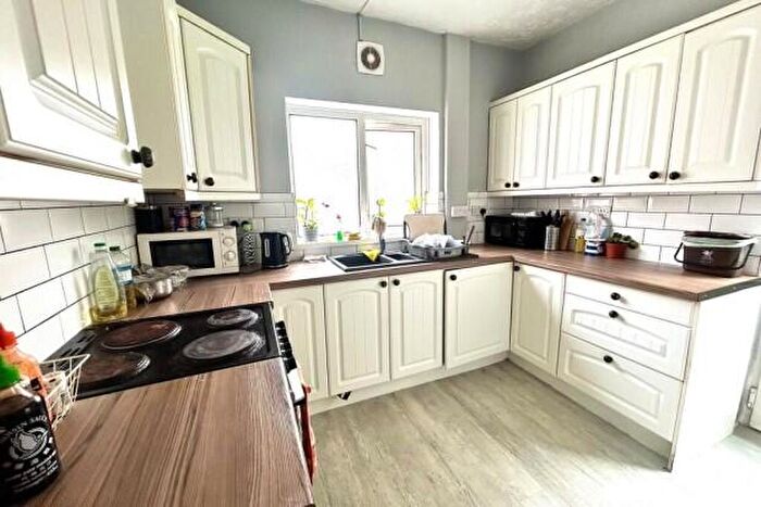 5 Bedroom Terraced House To Rent In Lisvane Street Cardiff, CF24