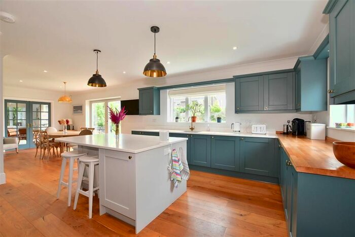 5 Bedroom Detached House For Sale In Chequers Green, Ashford, Kent, TN26