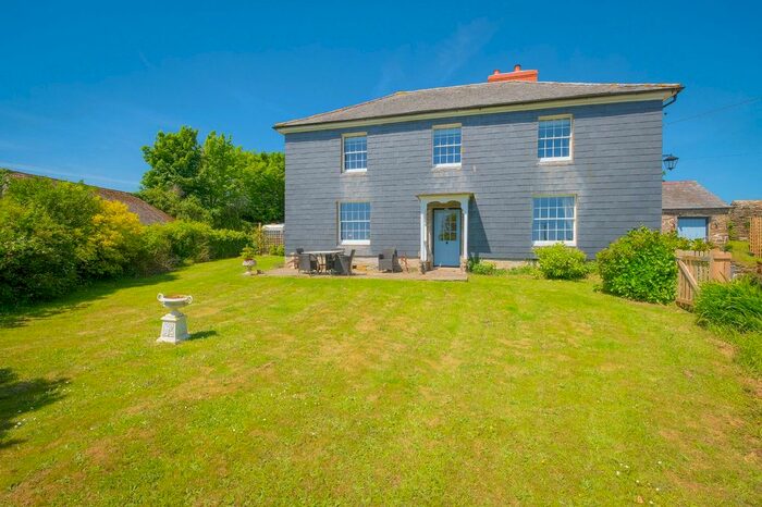 6 Bedroom Detached House For Sale In Duloe, Liskeard, PL14