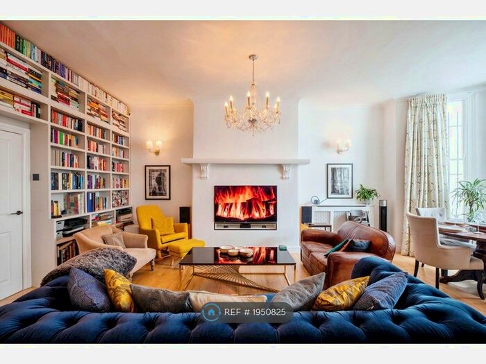 2 Bedroom Flat To Rent In Nevern Road, London, SW5