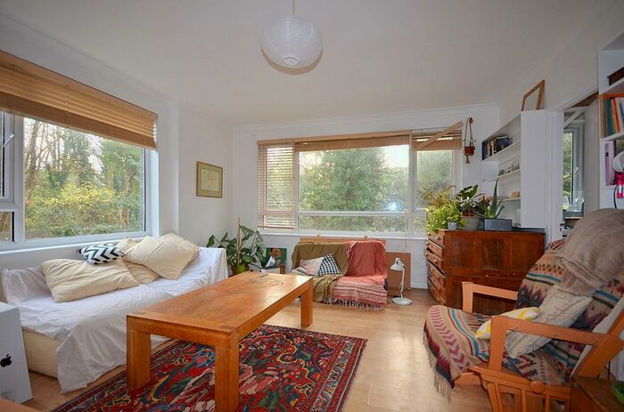 1 Bedroom Flat To Rent In Crescent Road, Crouch End, London, N8