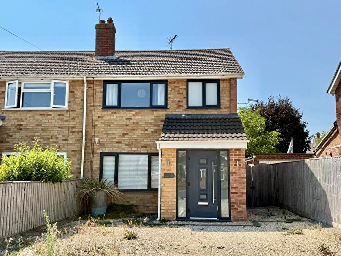 3 Bedroom Semi-Detached House To Rent In Portway, Didcot, OX11