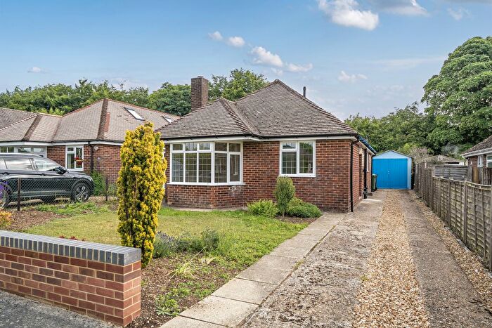 2 Bedroom Detached Bungalow For Sale In Woodfield Drive, Winchester, SO22